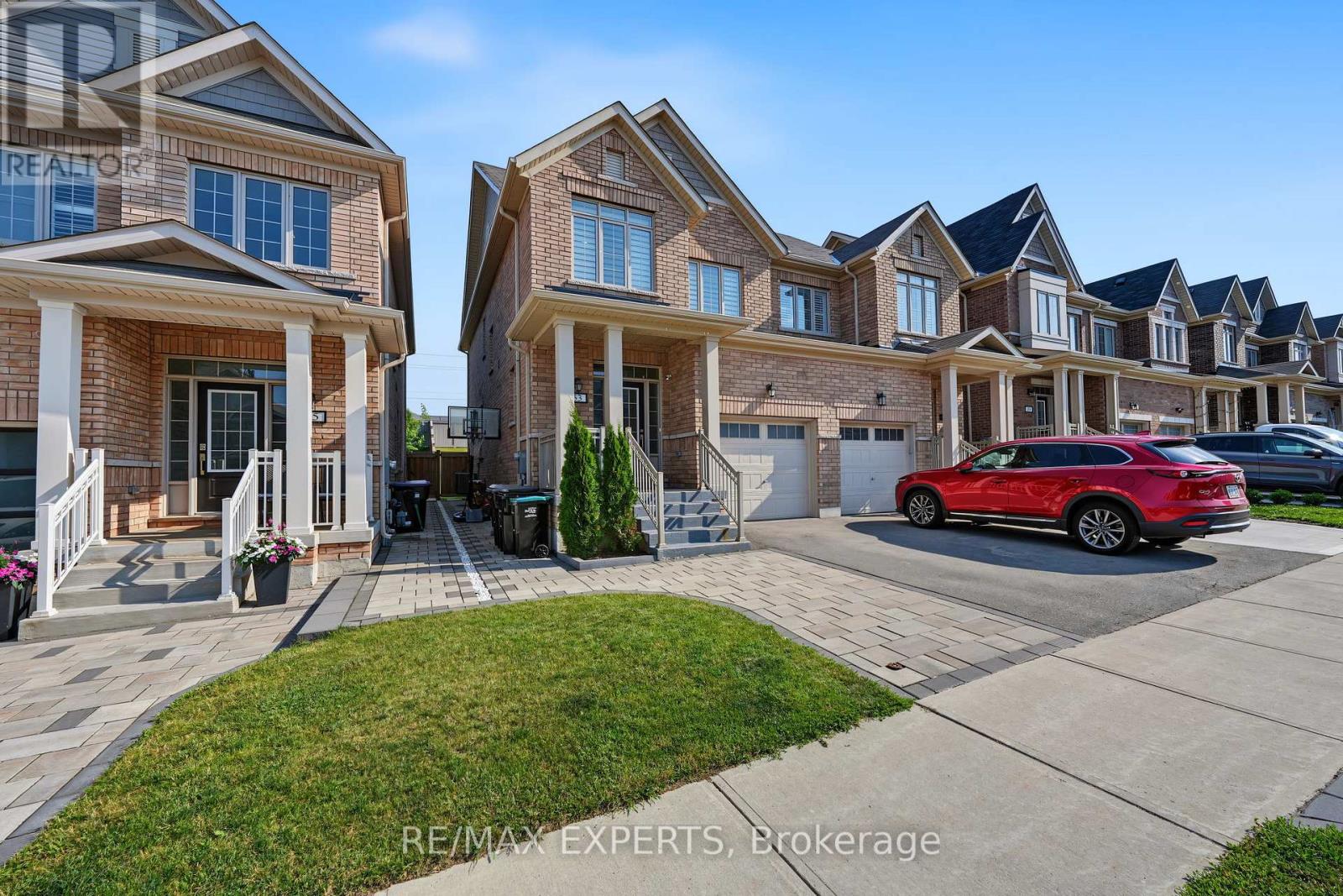 53 CASSERLEY CRESCENT - 4