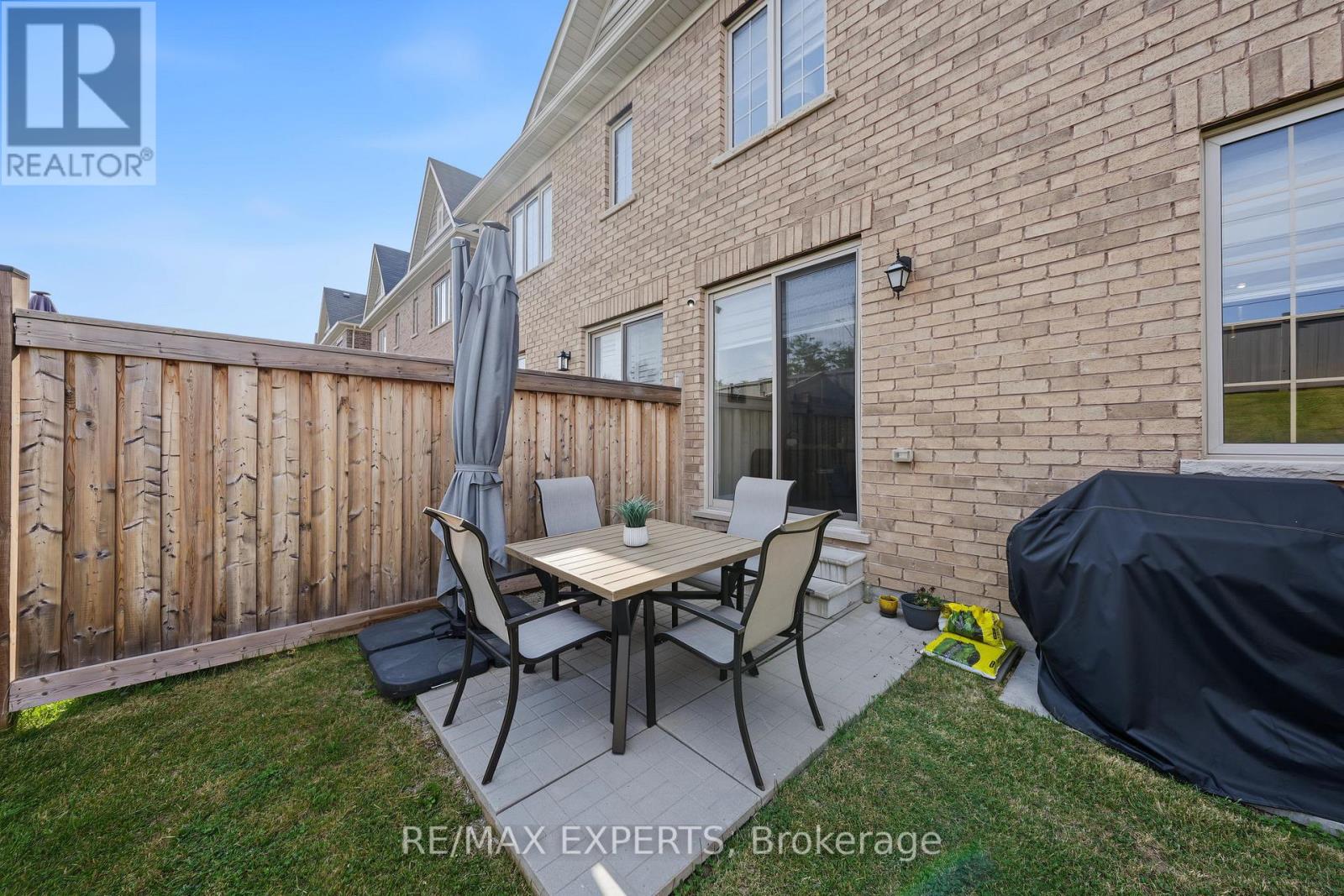 53 CASSERLEY CRESCENT - 44