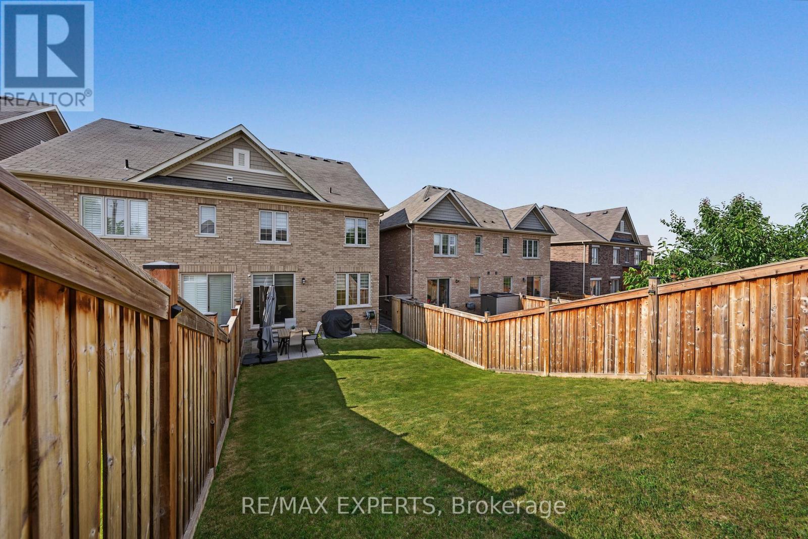 53 CASSERLEY CRESCENT - 45