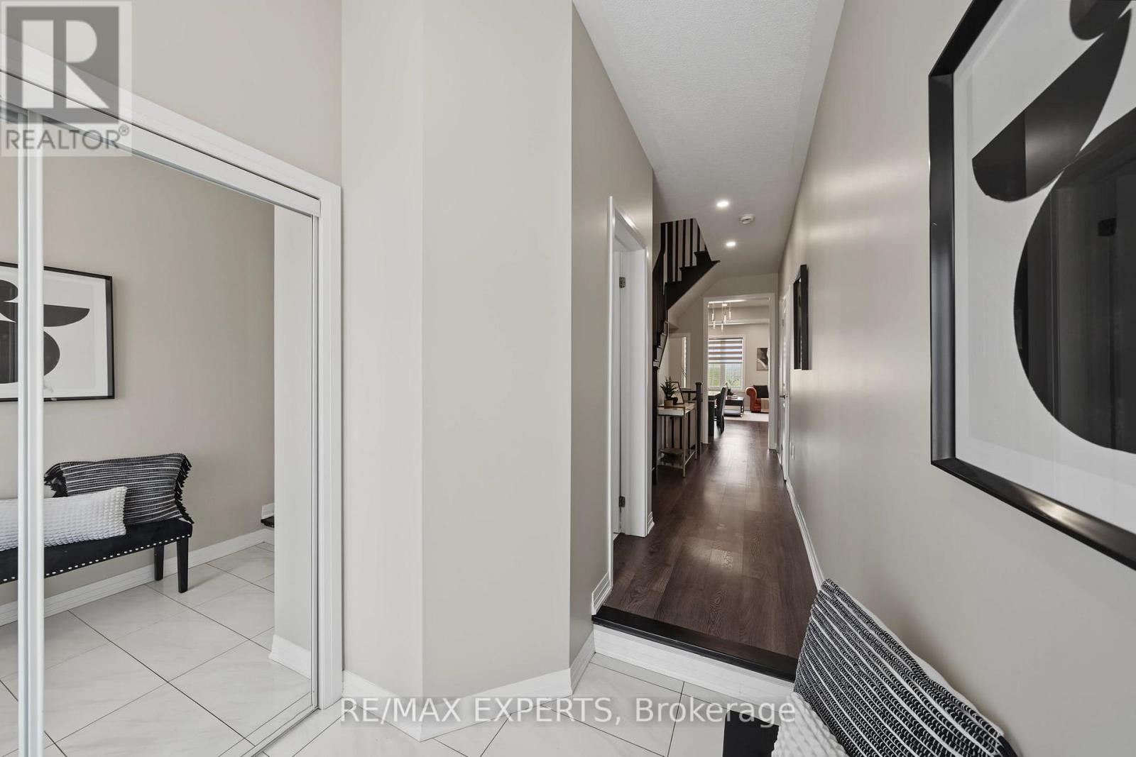 53 CASSERLEY CRESCENT - 7