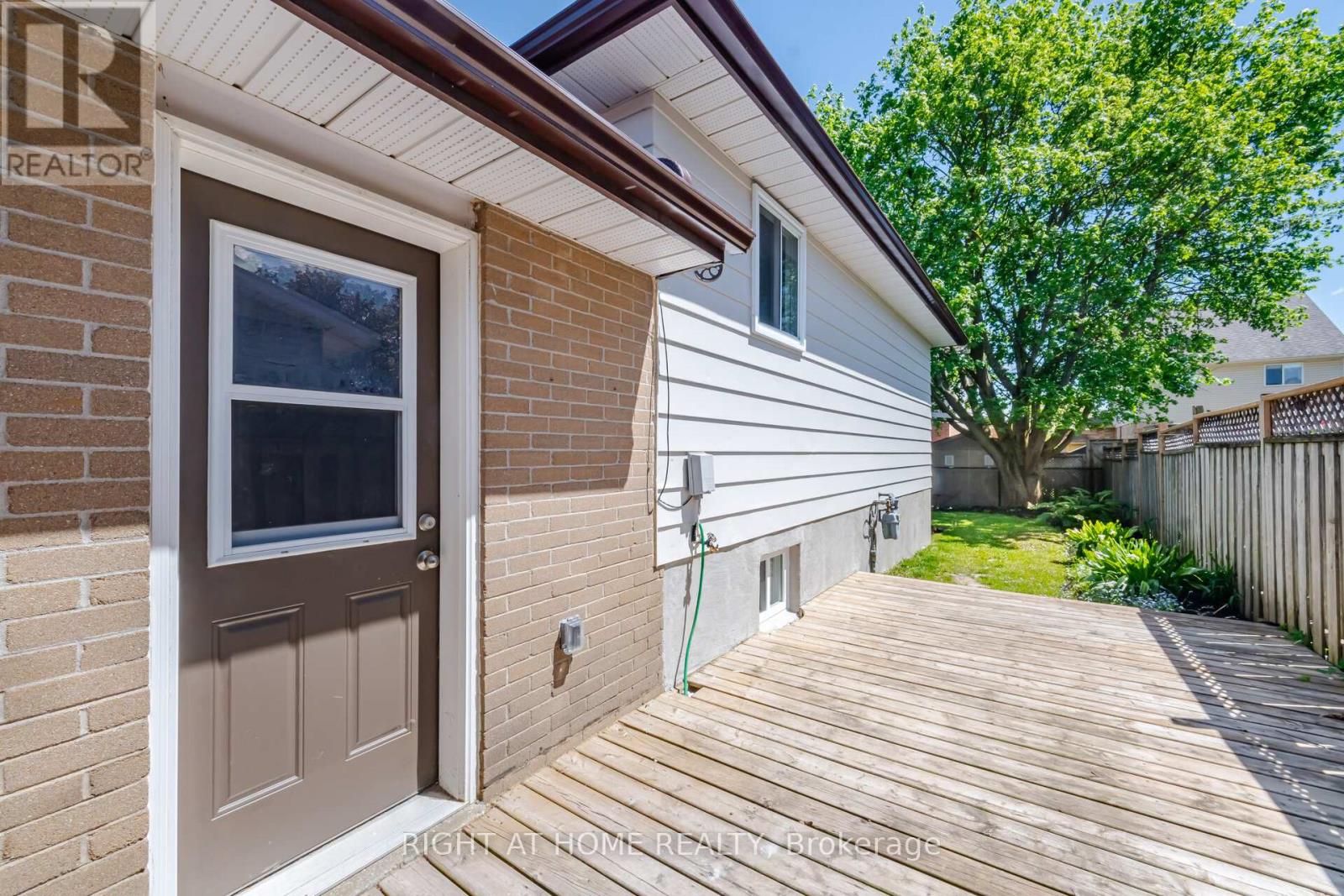 309 SIMON STREET - 27