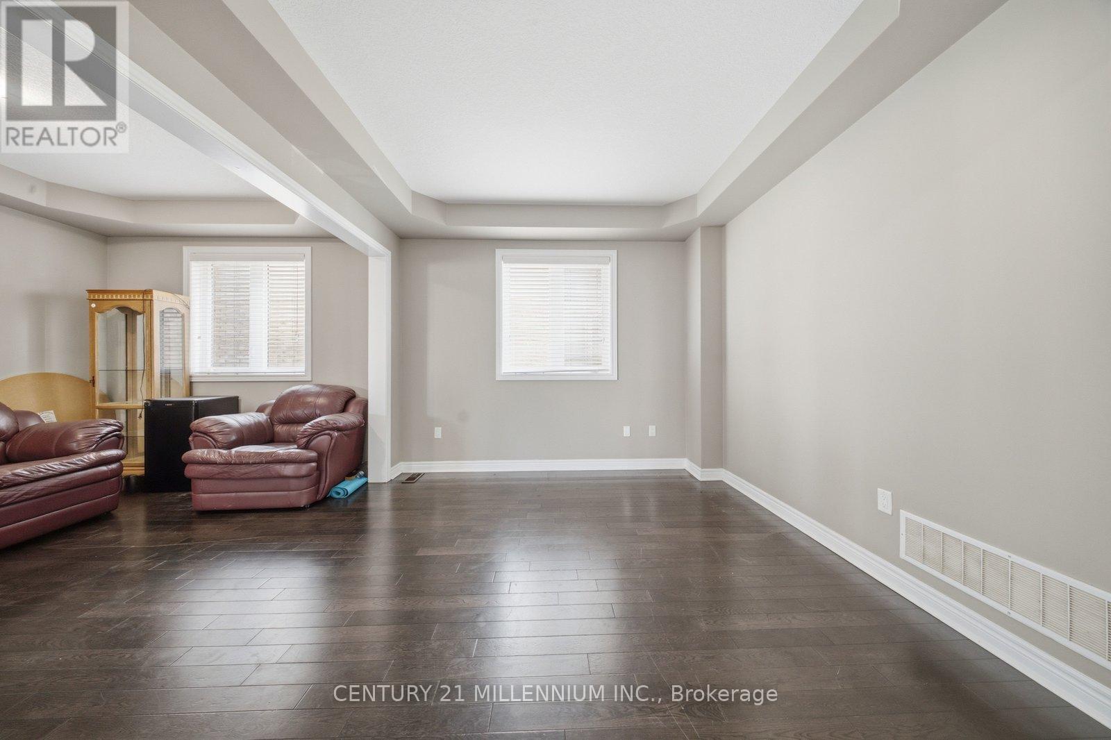 1153 UPPER THAMES DRIVE - 9