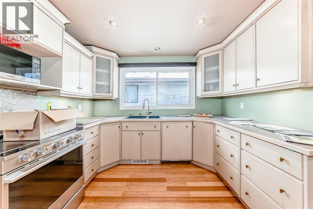 274 Templeview Way NE - 10