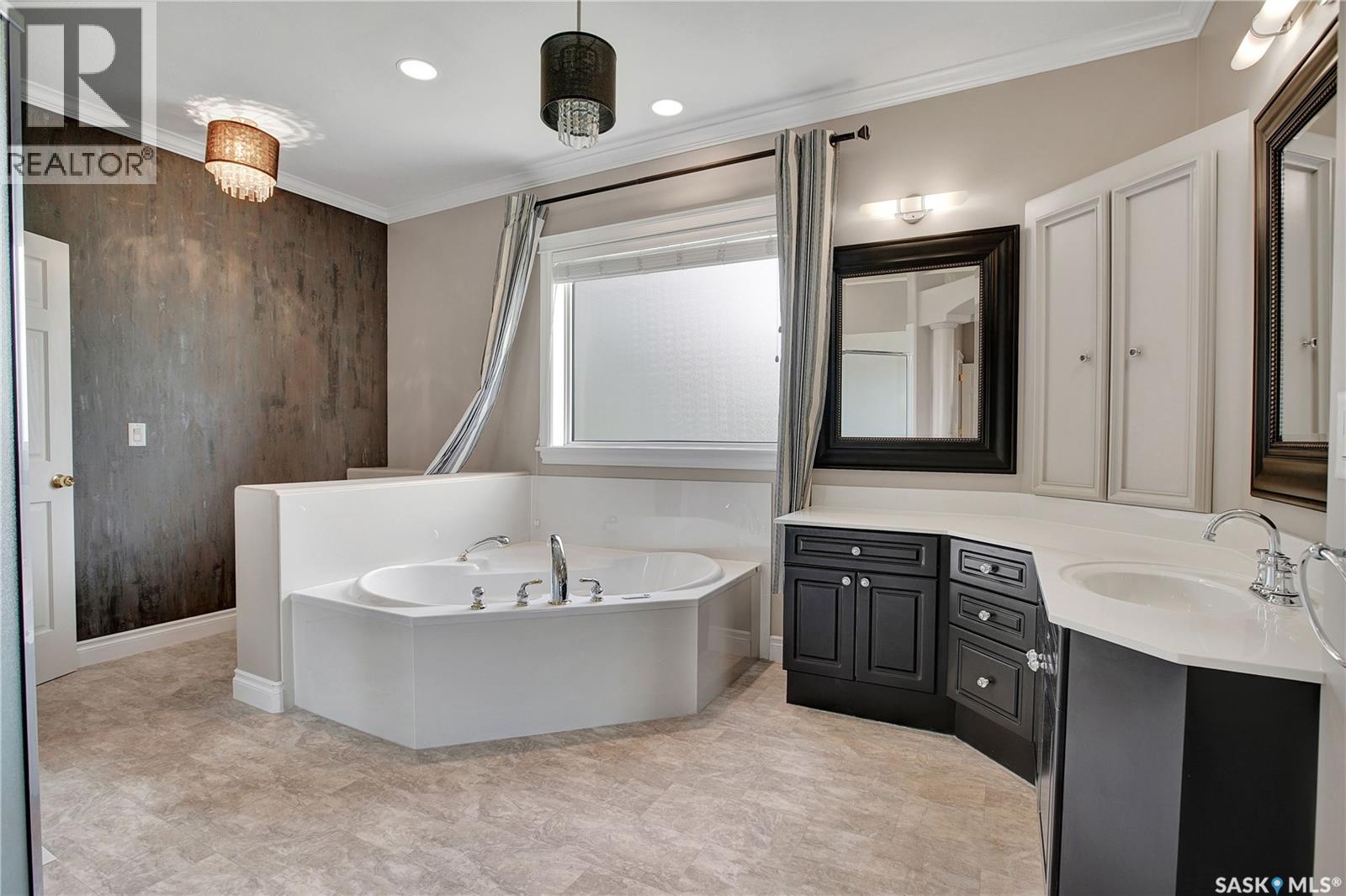 218 Horlick CRESCENT - 22