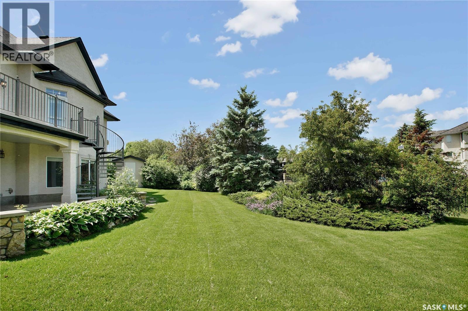 218 Horlick CRESCENT - 48