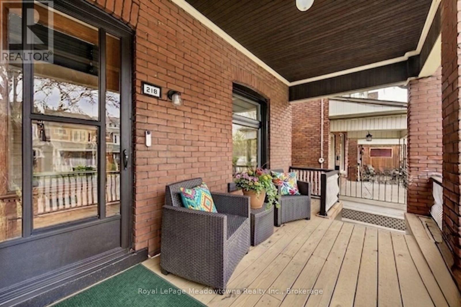 216 MAPLEWOOD AVENUE - 4