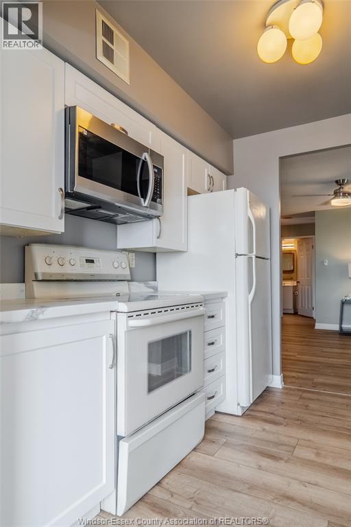 #1609 75 RIVERSIDE DRIVE E - 14