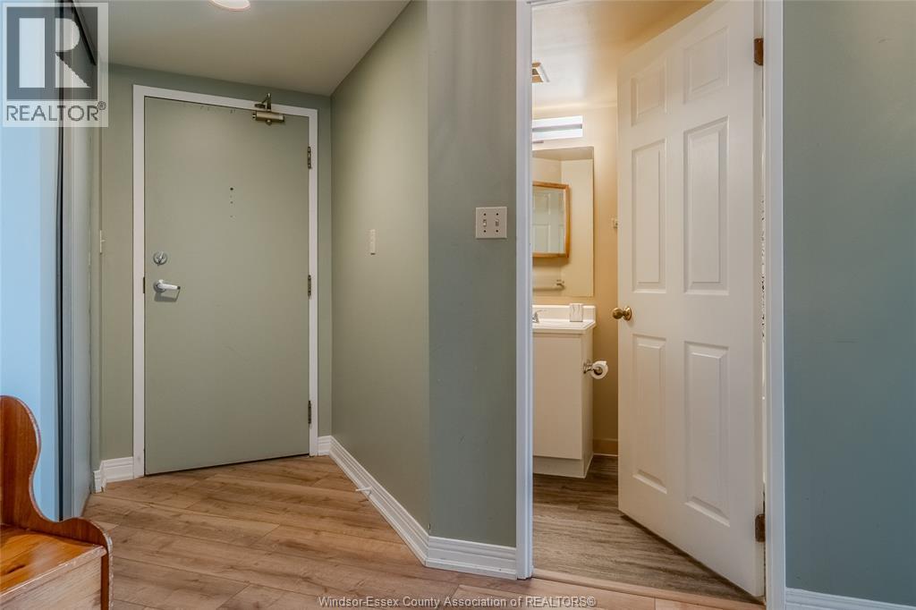 #1609 75 RIVERSIDE DRIVE E - 24