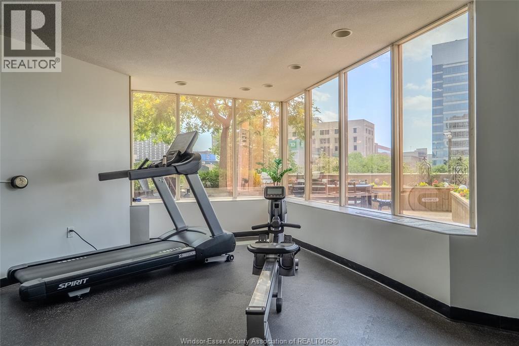 #1609 75 RIVERSIDE DRIVE E - 37