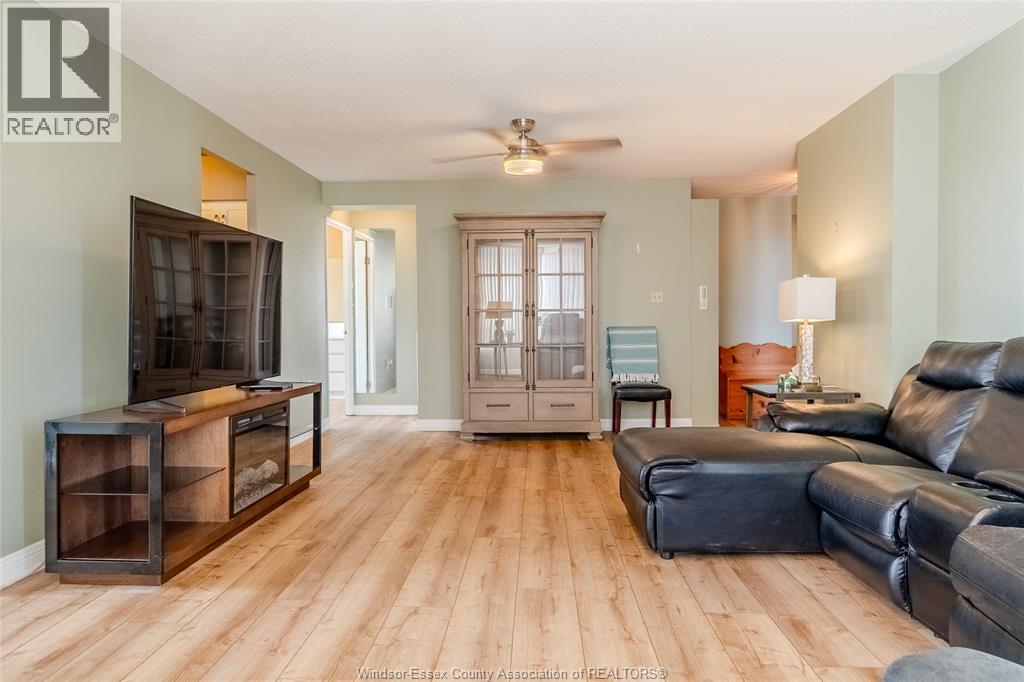 #1609 75 RIVERSIDE DRIVE E - 7