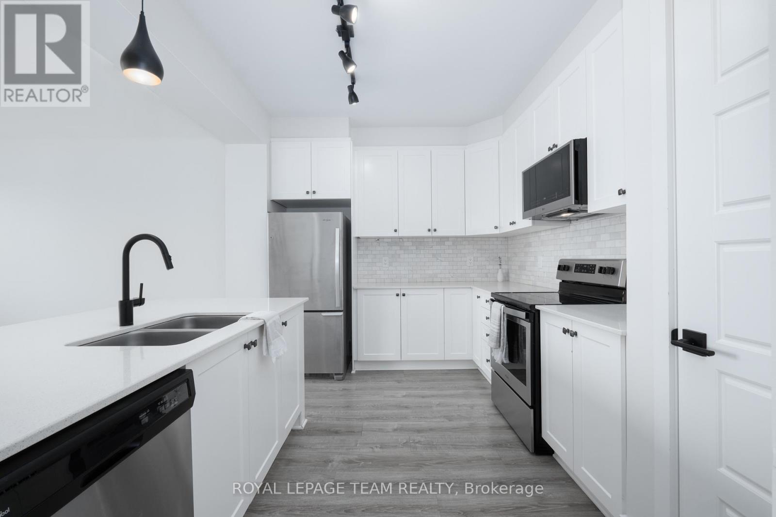 2 Bed, 2 Bath House for Sale in Ottawa – 168 PICTOU CRESCENT, Ottawa – MLS# X13524334 - Image 10