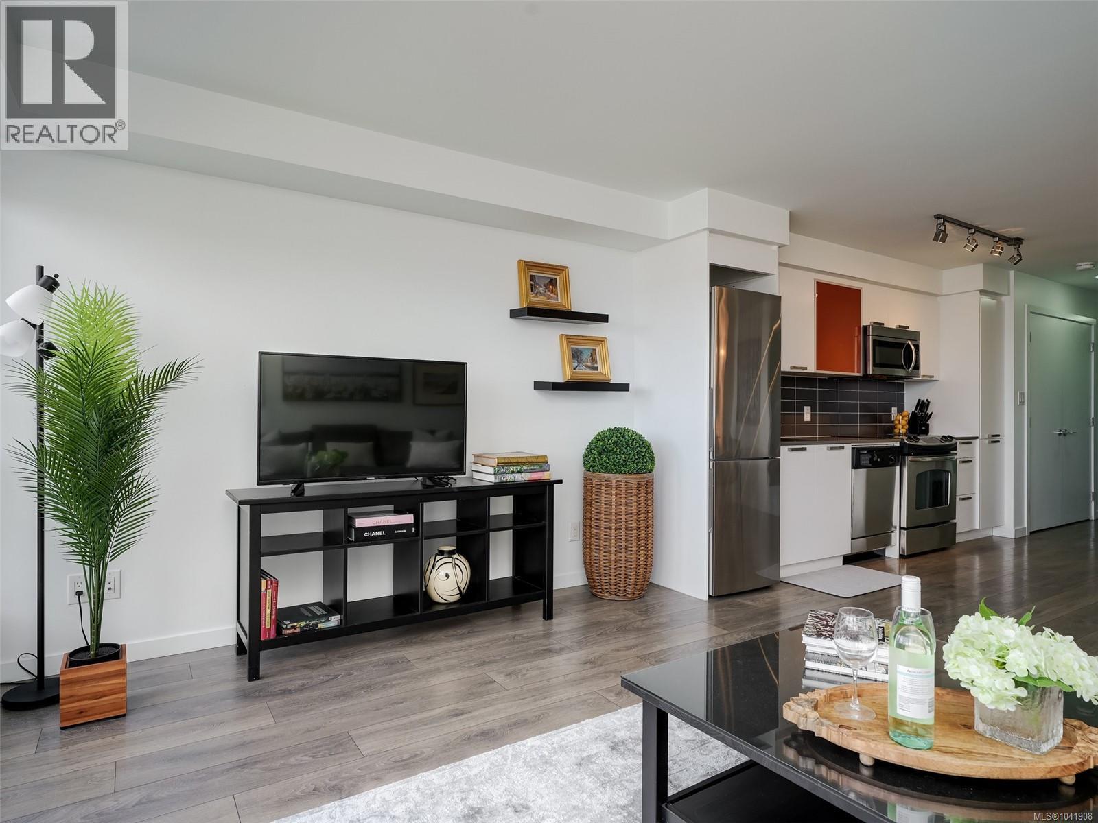 405 517 Fisgard St, Victoria