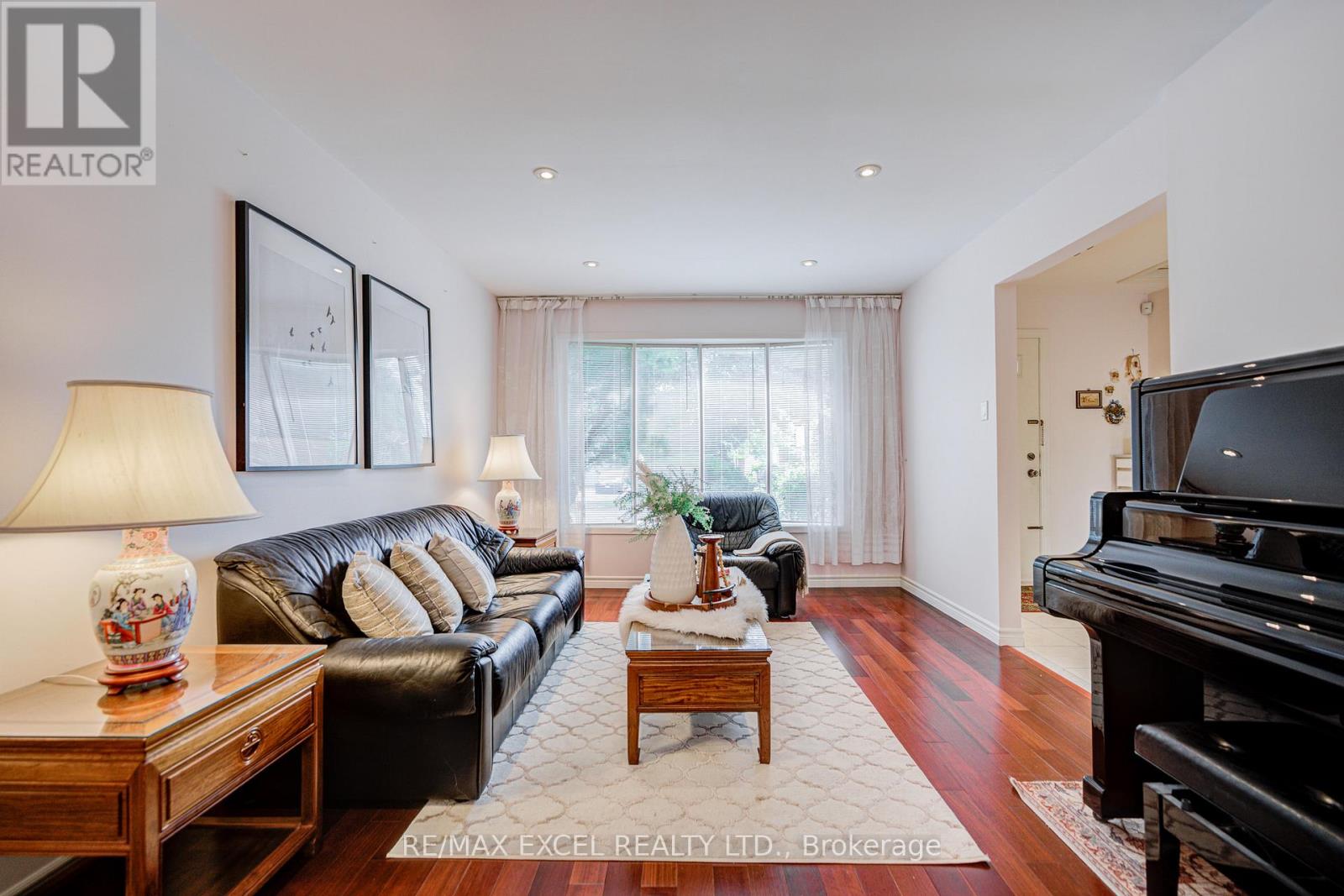 176 GOLDHAWK TRAIL - Image 9