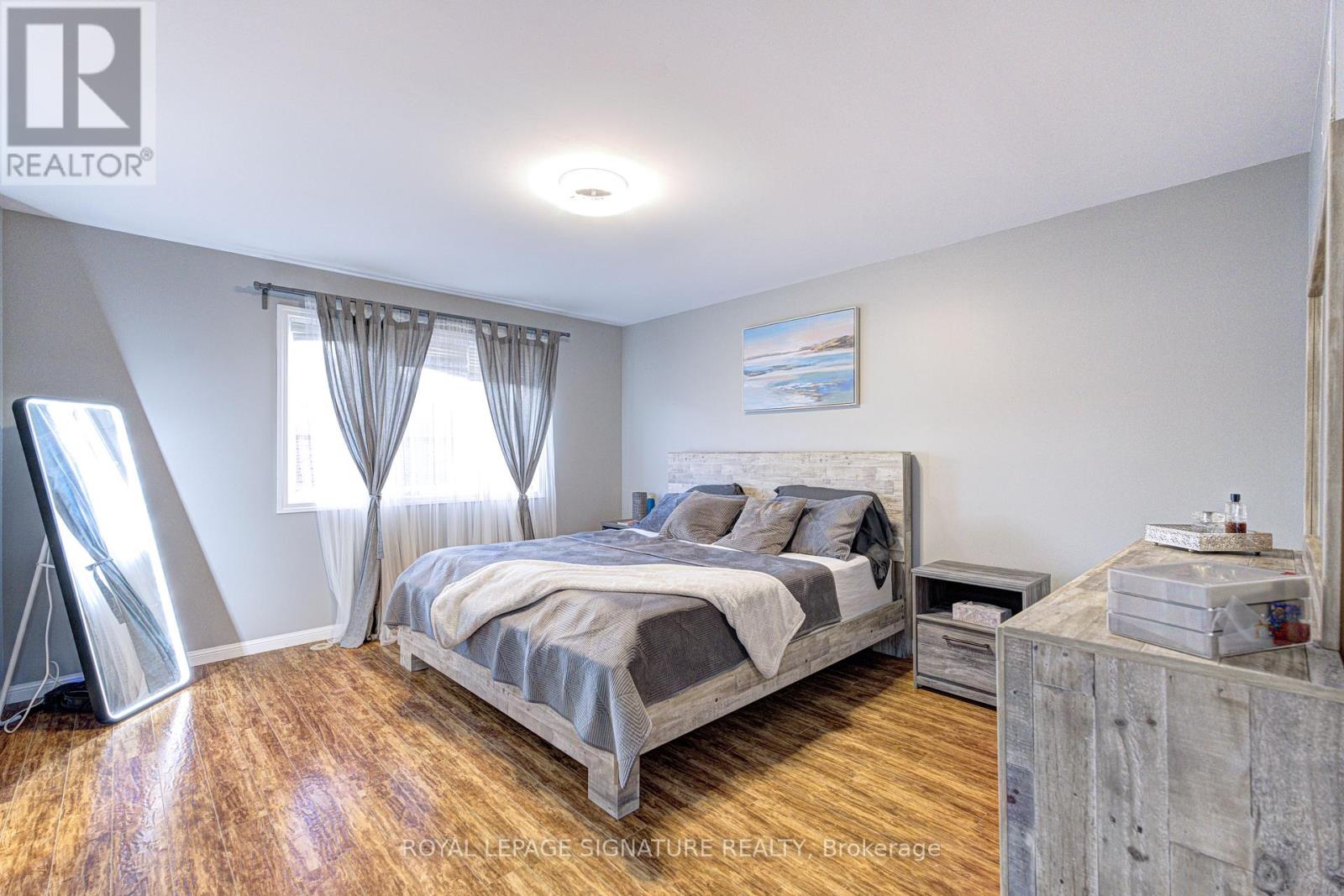 670 SPEYER CIRCLE - Image 25