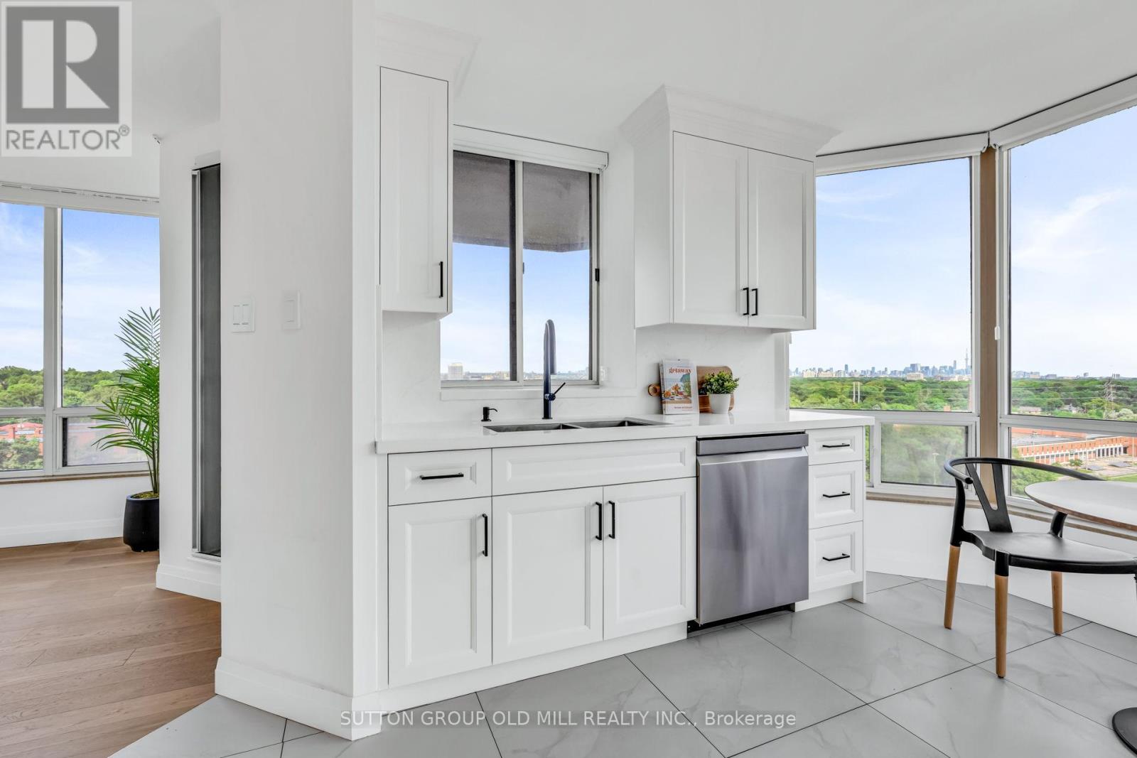 #1508 1320 ISLINGTON AVENUE - 12