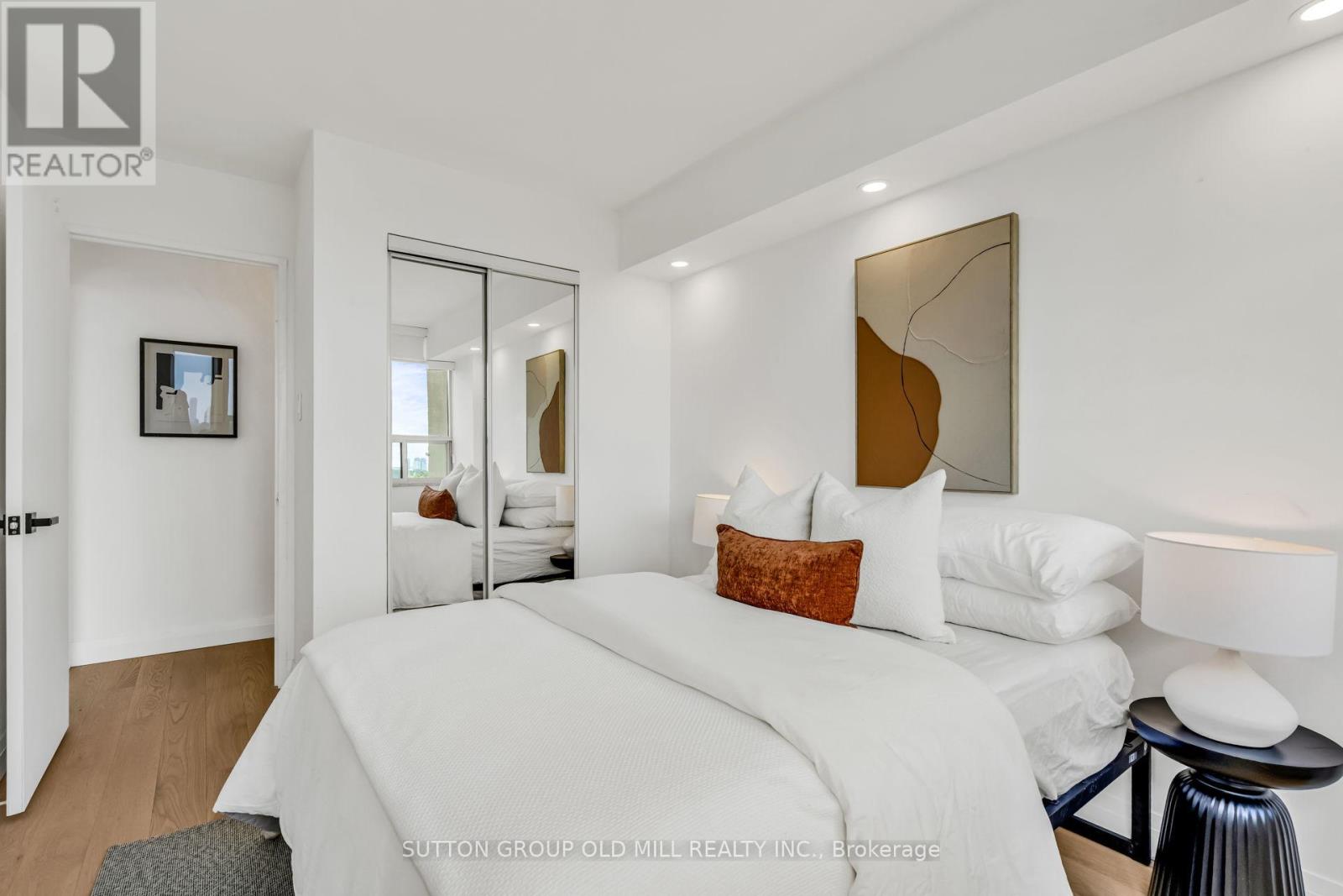 #1508 1320 ISLINGTON AVENUE - 23
