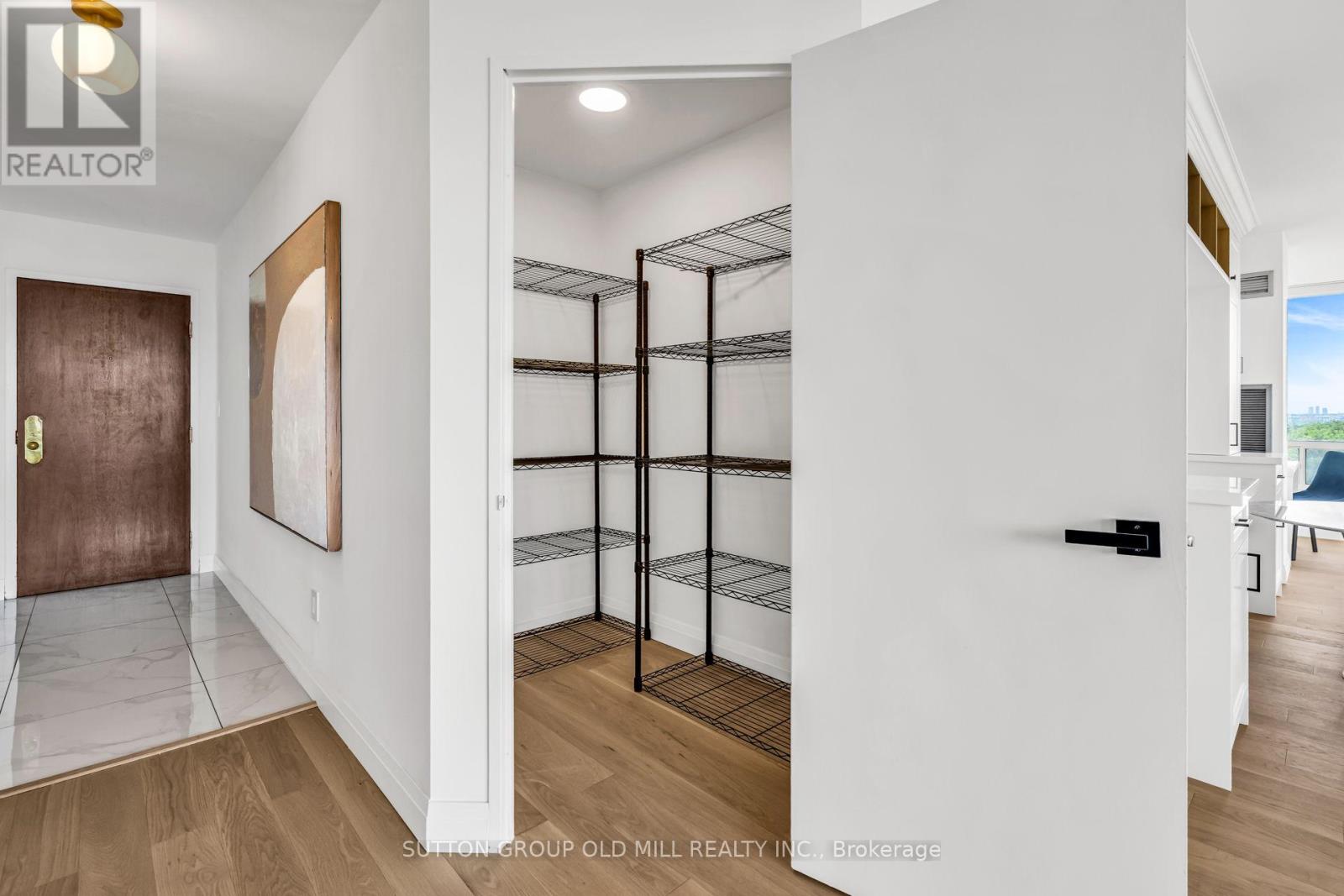 #1508 1320 ISLINGTON AVENUE - 32