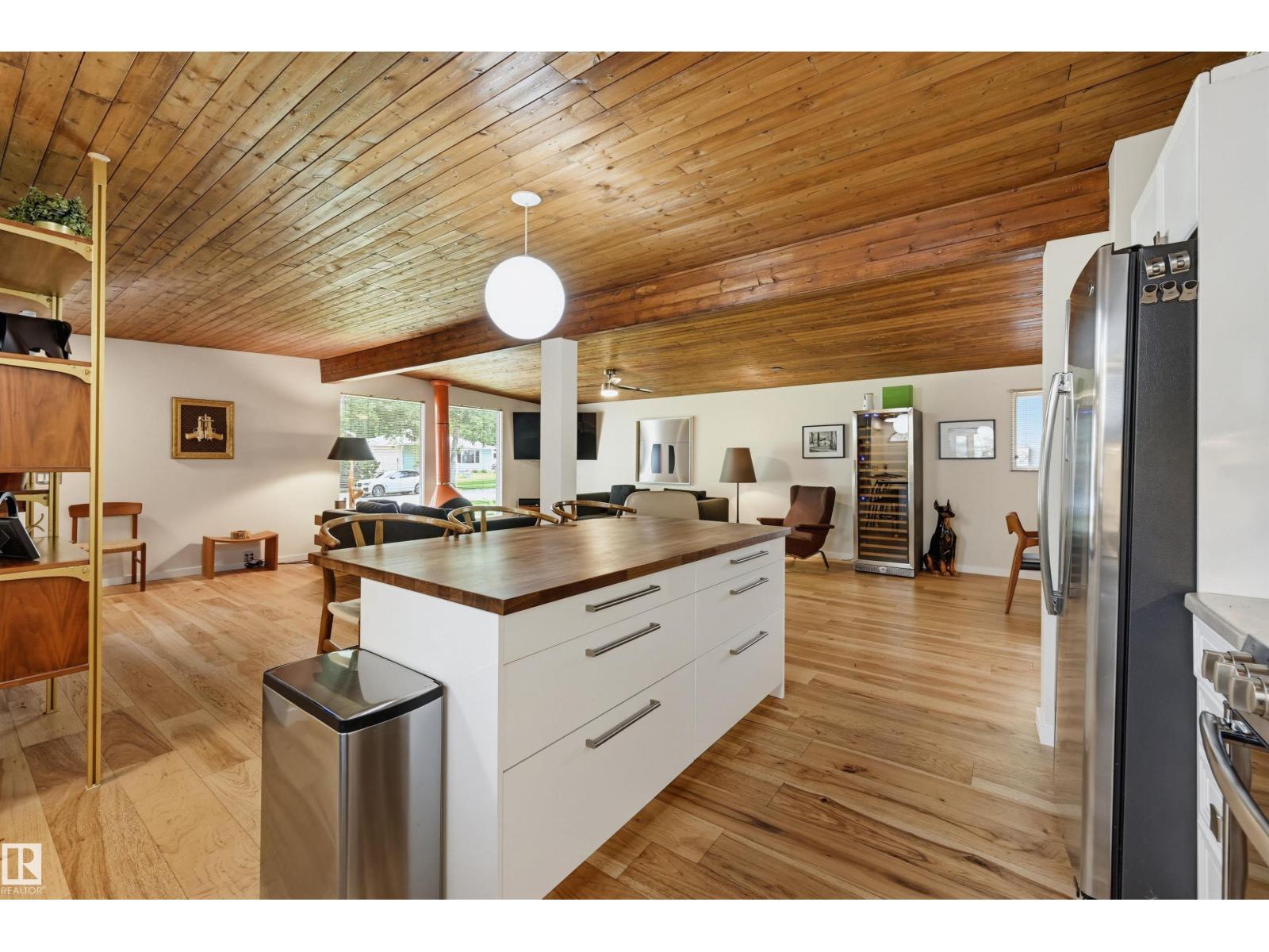 65 Greenbrier CR — photo 18