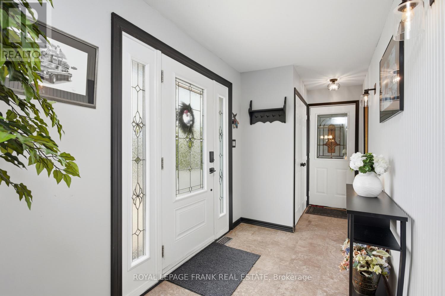 106 STARR BOULEVARD - 16