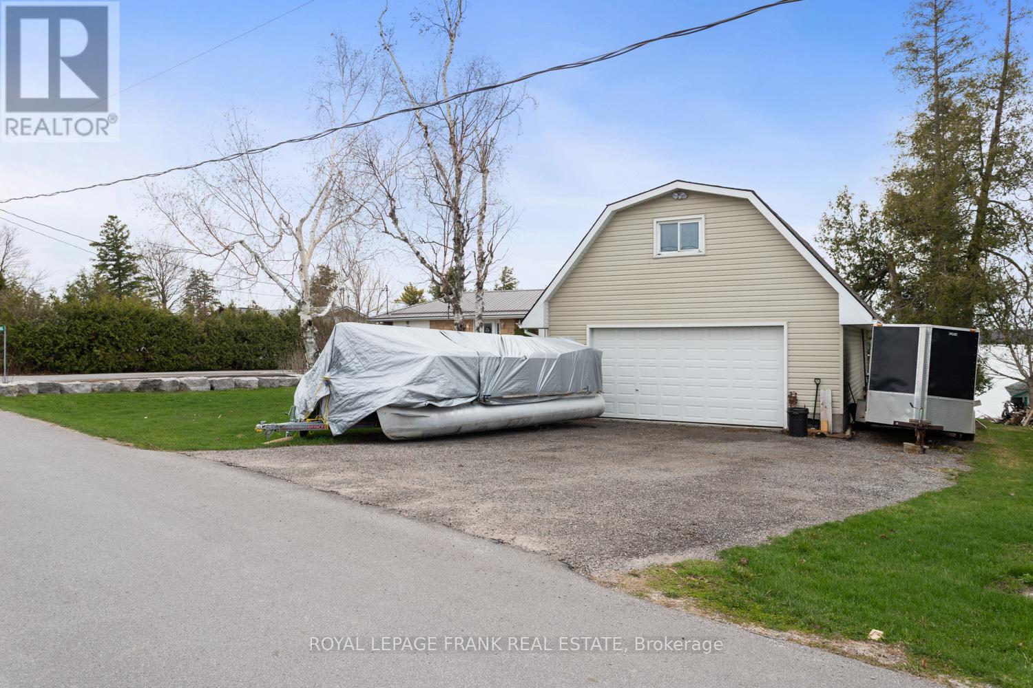 106 STARR BOULEVARD - 10