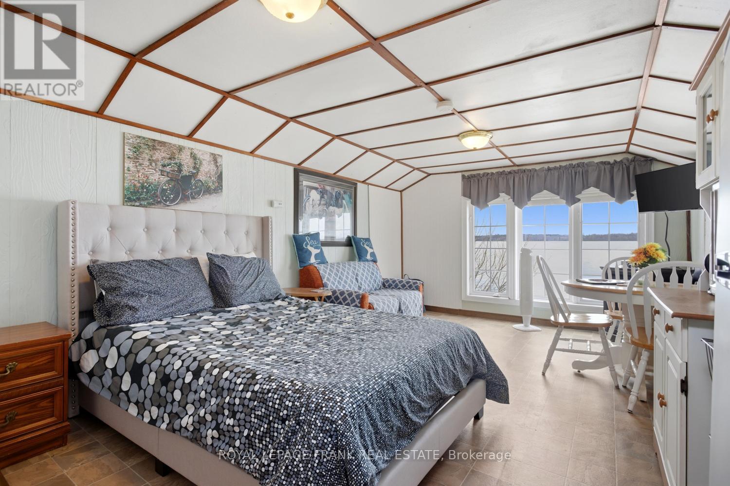 106 STARR BOULEVARD - 44