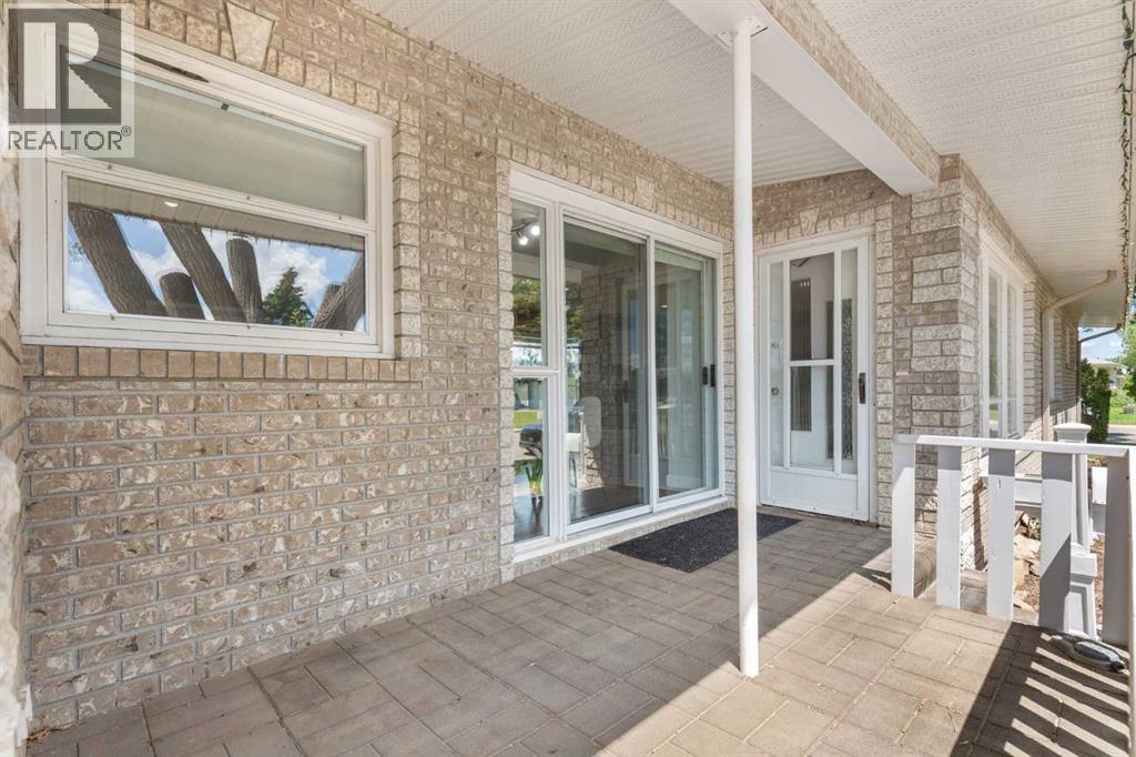 890 Hargrave Way NW - Image 4