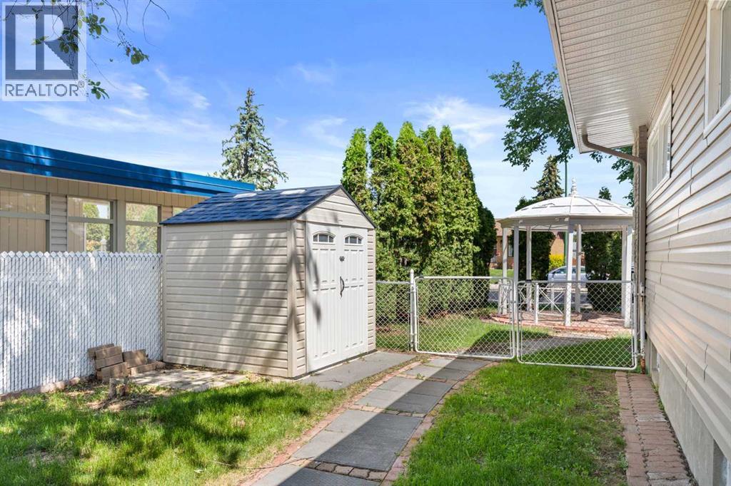 890 Hargrave Way NW - Image 46