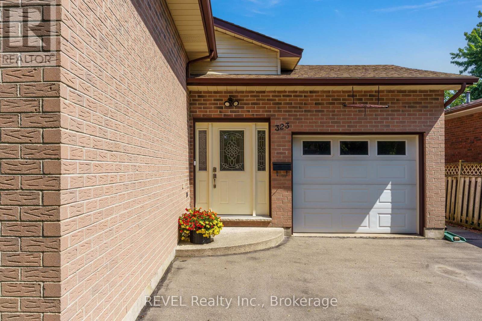 323 BARRICK ROAD - 2