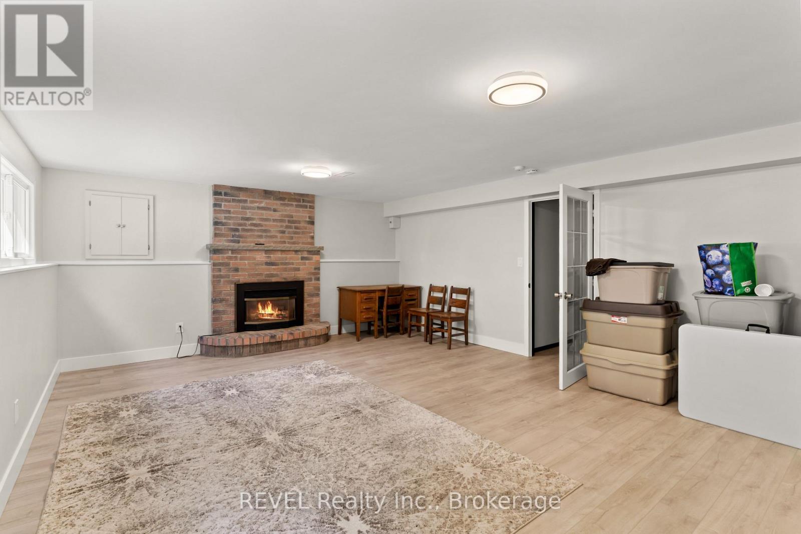 323 BARRICK ROAD - 20