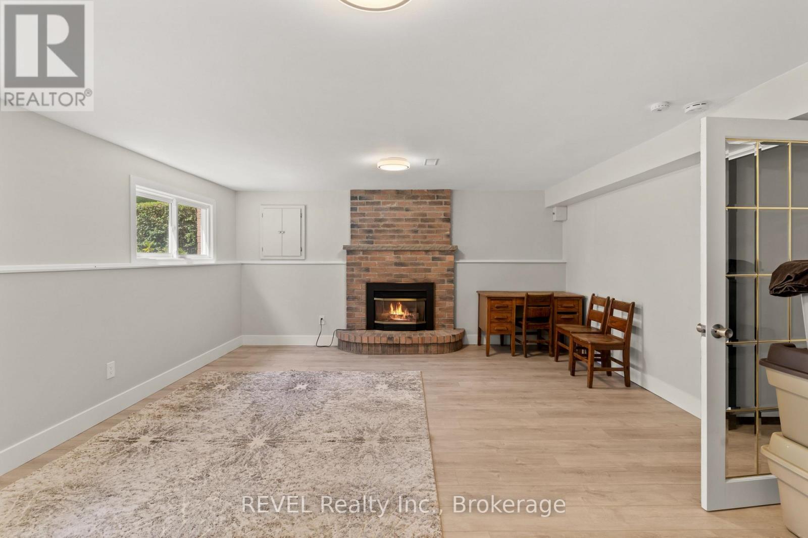 323 BARRICK ROAD - 21