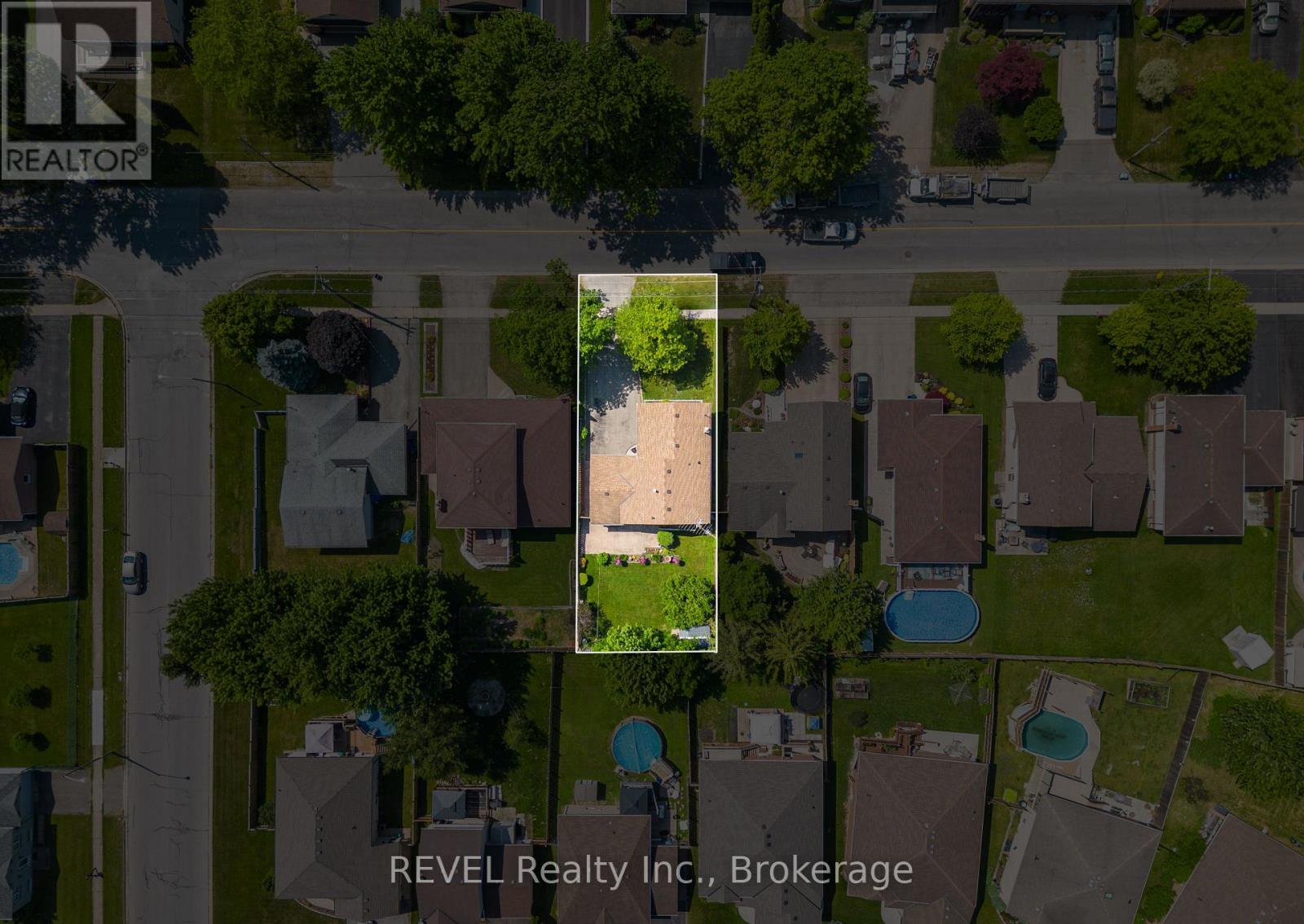 323 BARRICK ROAD - 33