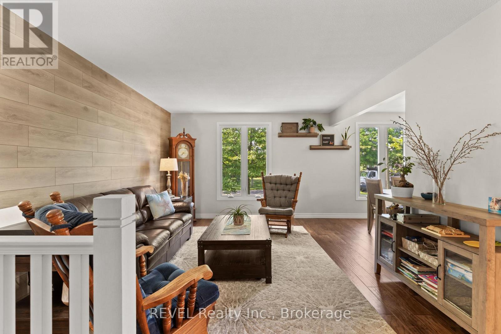323 BARRICK ROAD - 6