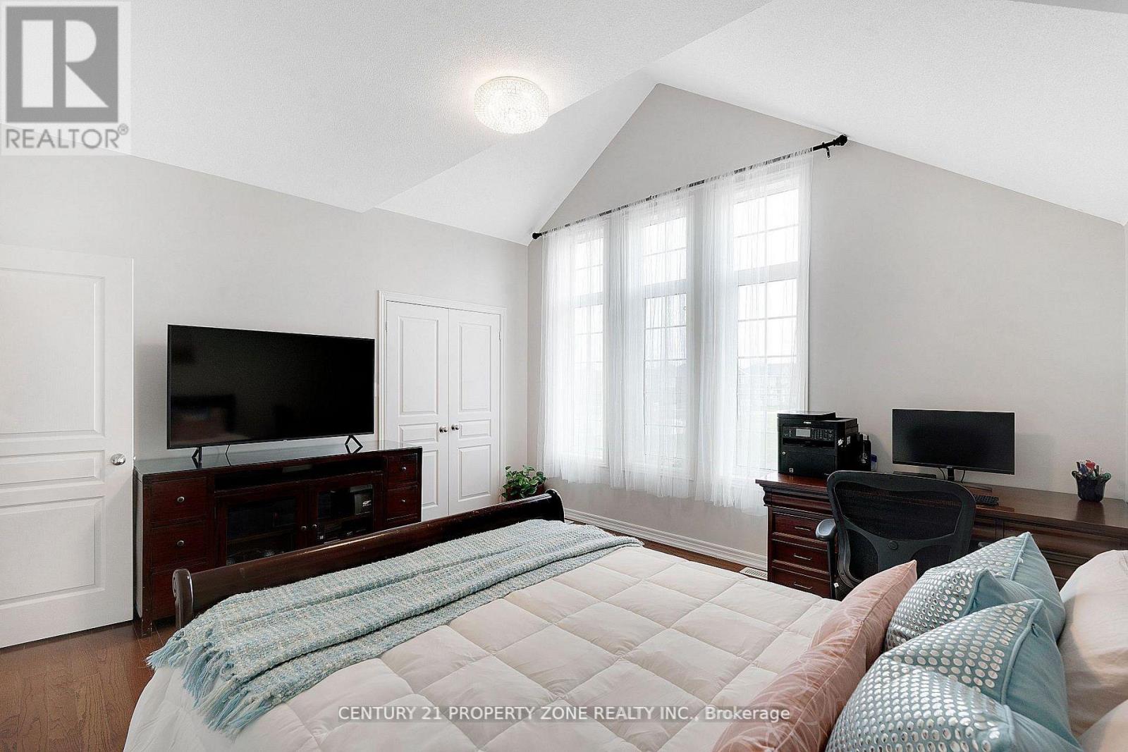 19 BELLCREST ROAD - 18