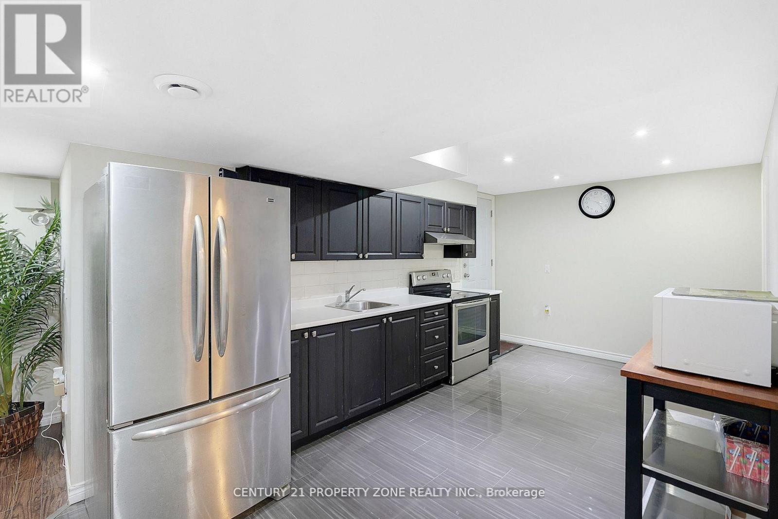 19 BELLCREST ROAD - 25