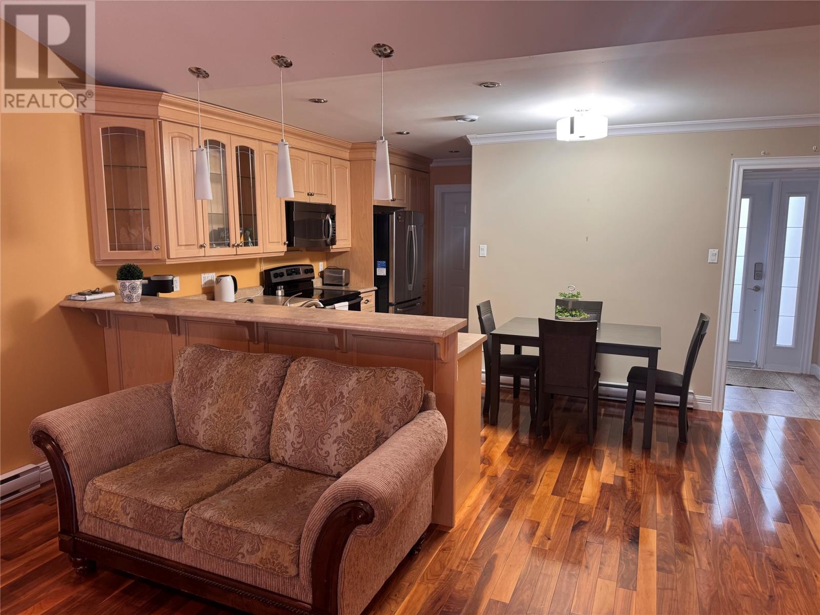 12 Rutan Street - 13