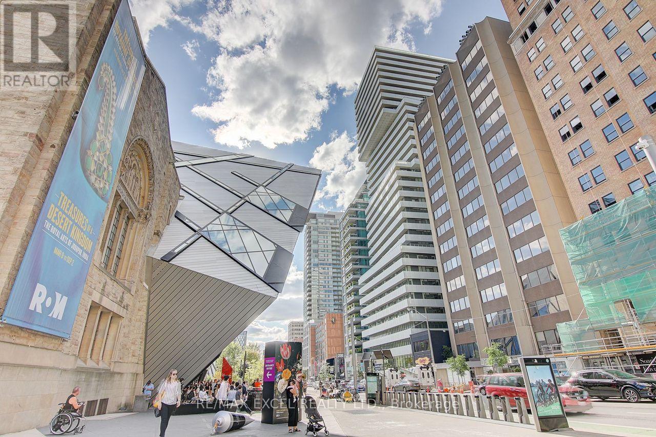 #2201 200 BLOOR STREET W - 2