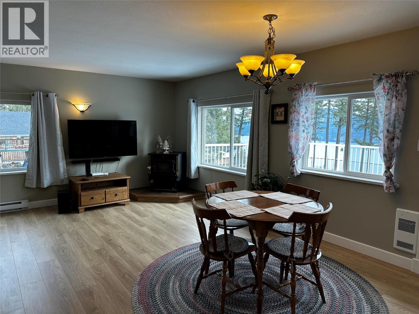7245 Dunwaters Road - 26