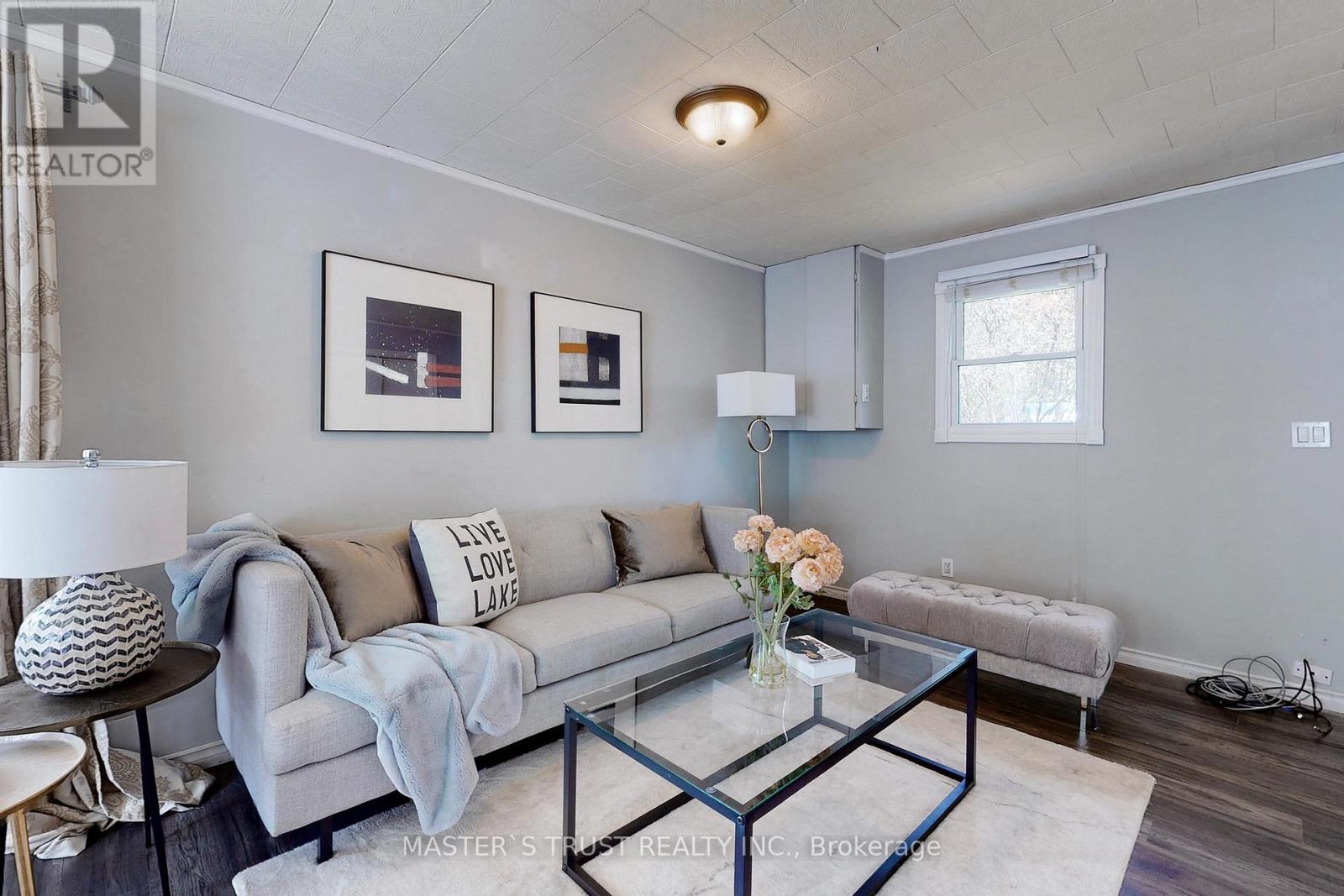 3965 HILLTOP ROAD - 11