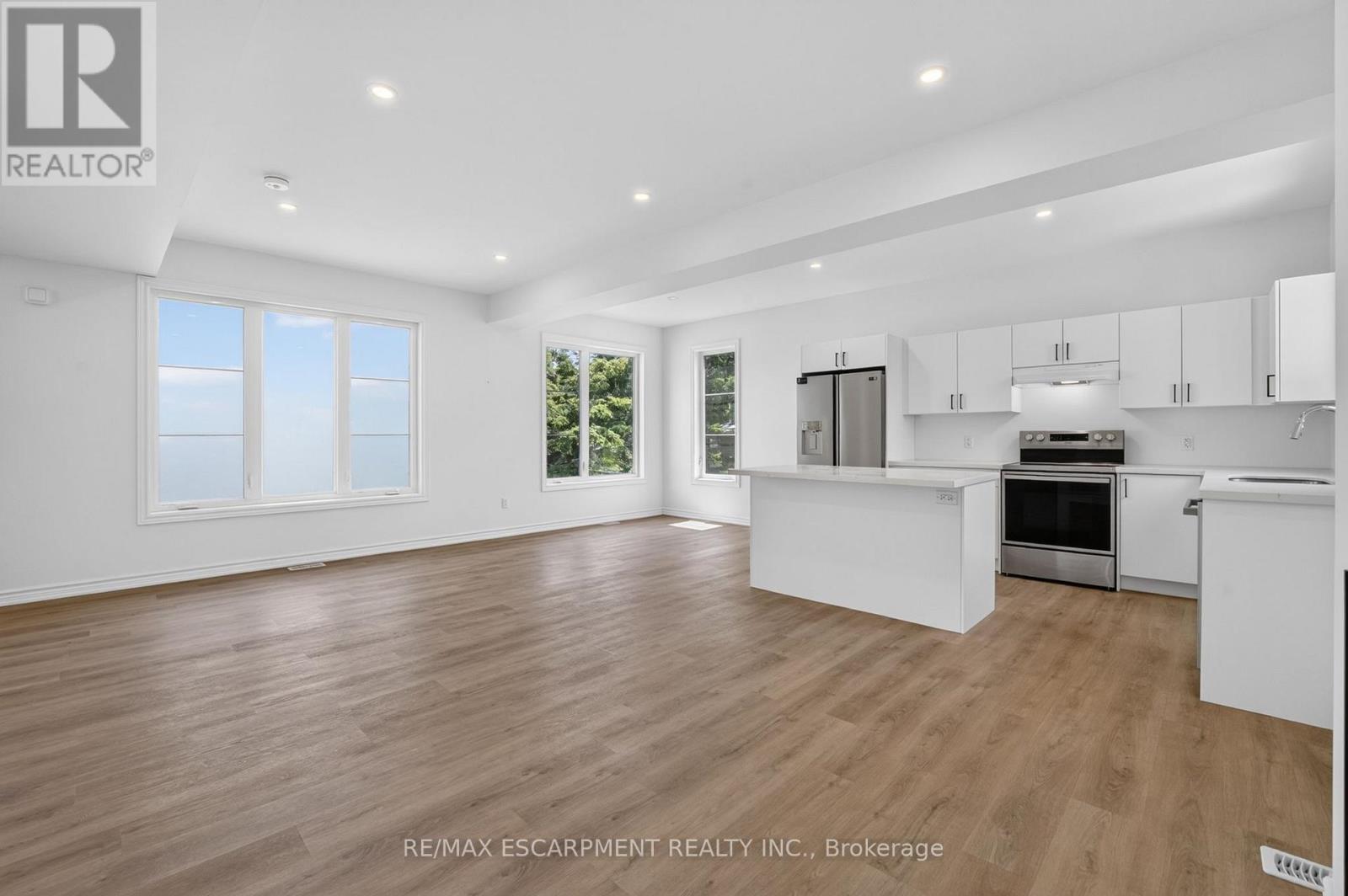 203 PARK STREET - Image 12