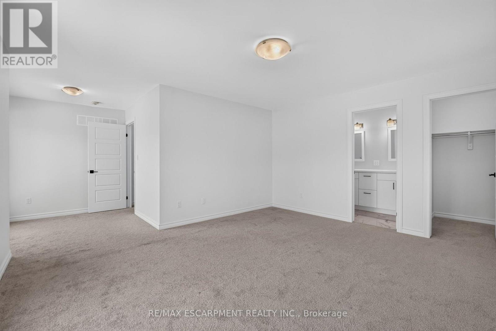 203 PARK STREET - Image 25