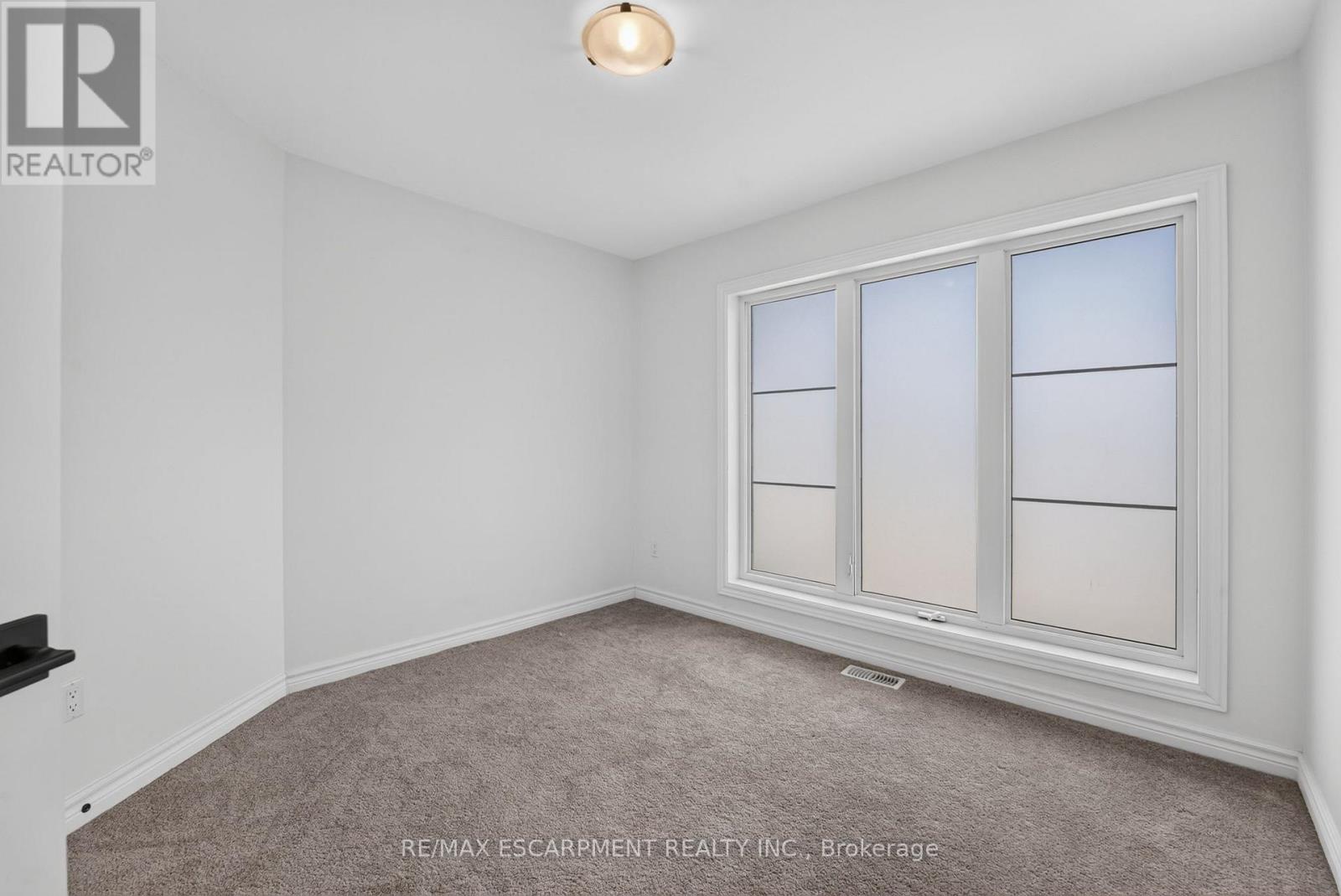 203 PARK STREET - Image 35