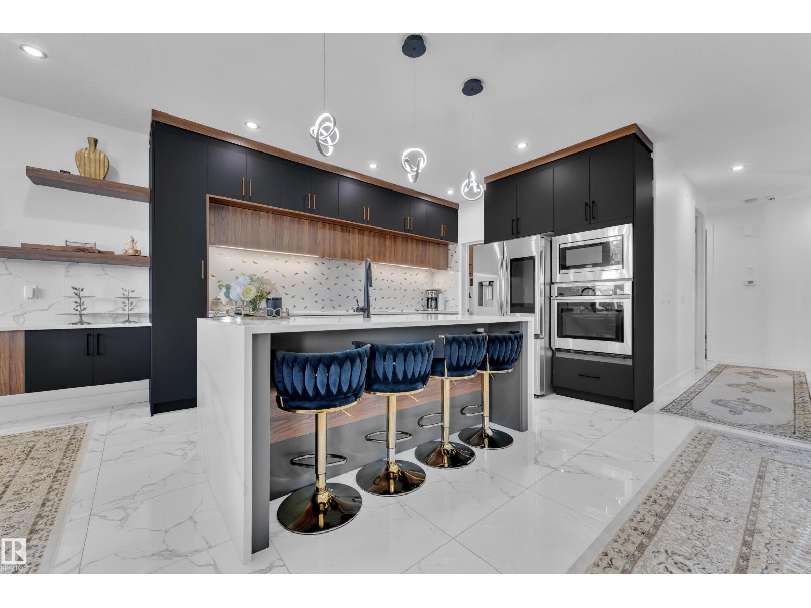 16816 49 ST NW - 18