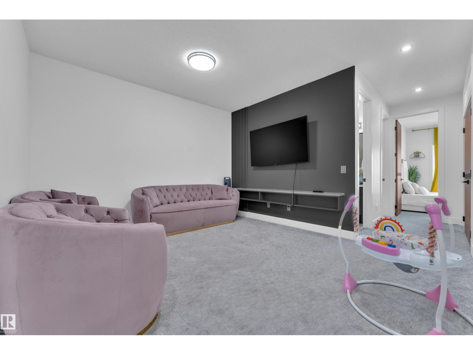 16816 49 ST NW - 22