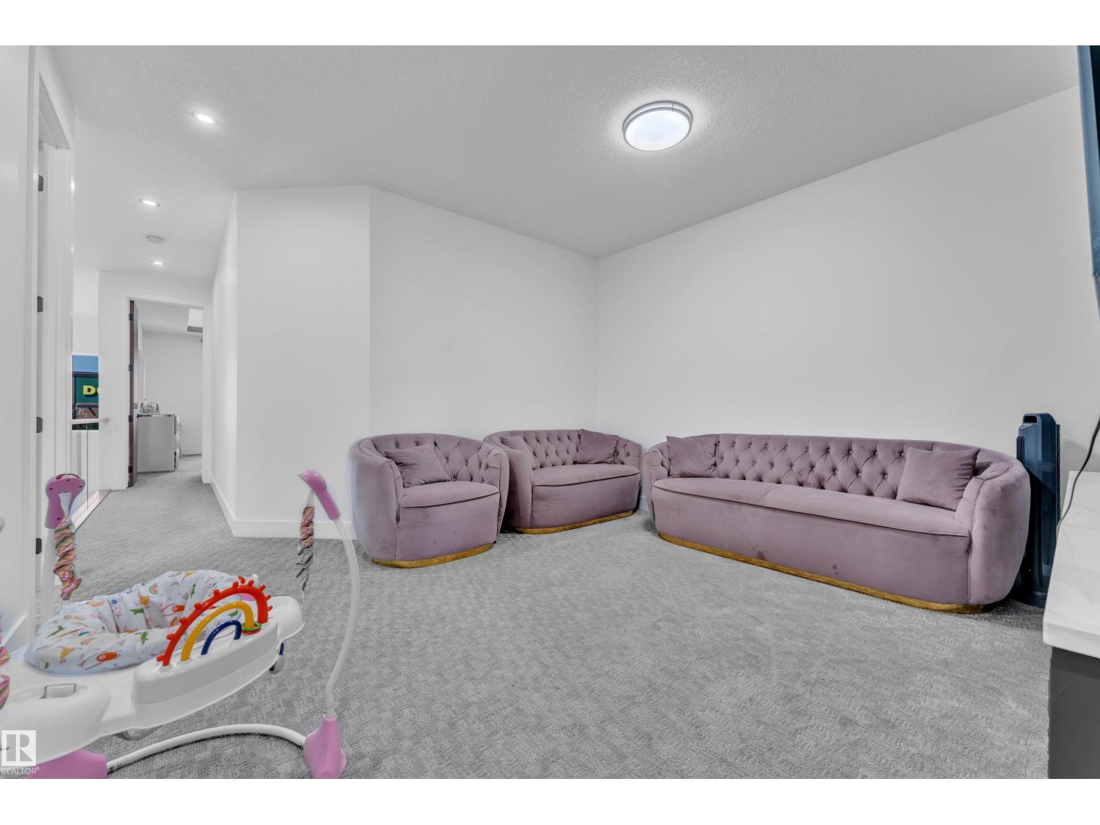 16816 49 ST NW - 30