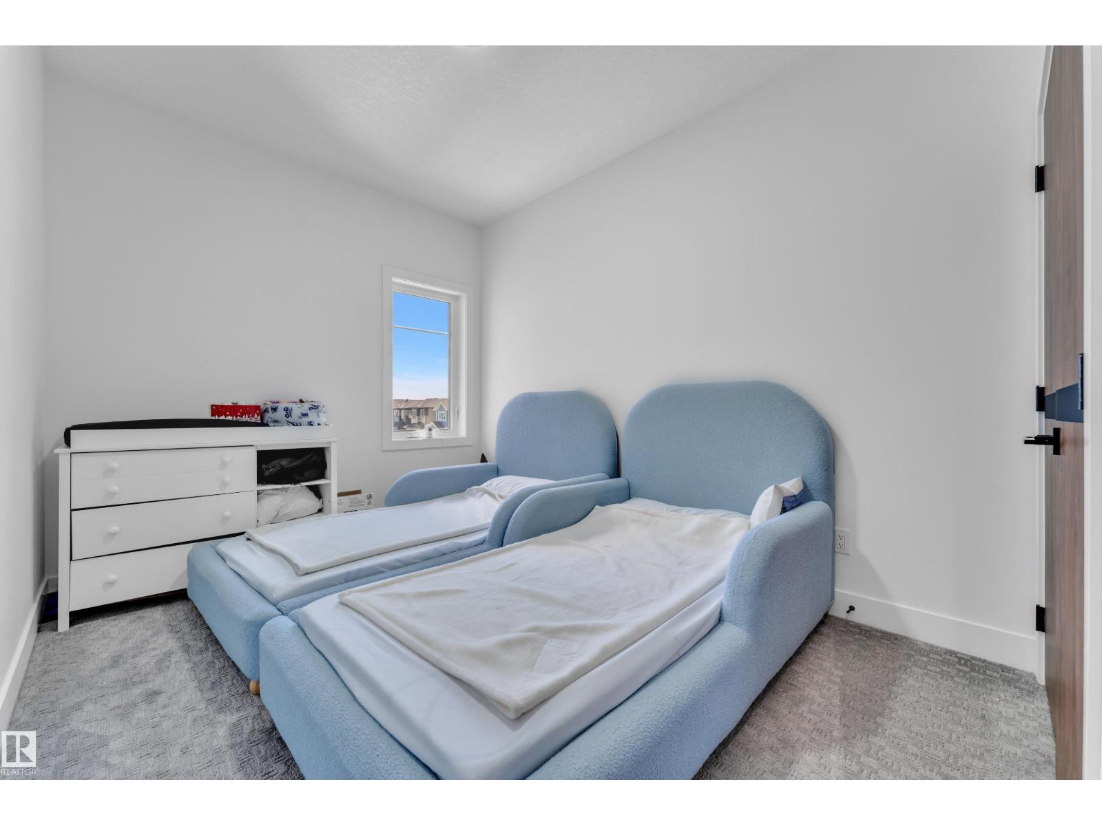 16816 49 ST NW - 31