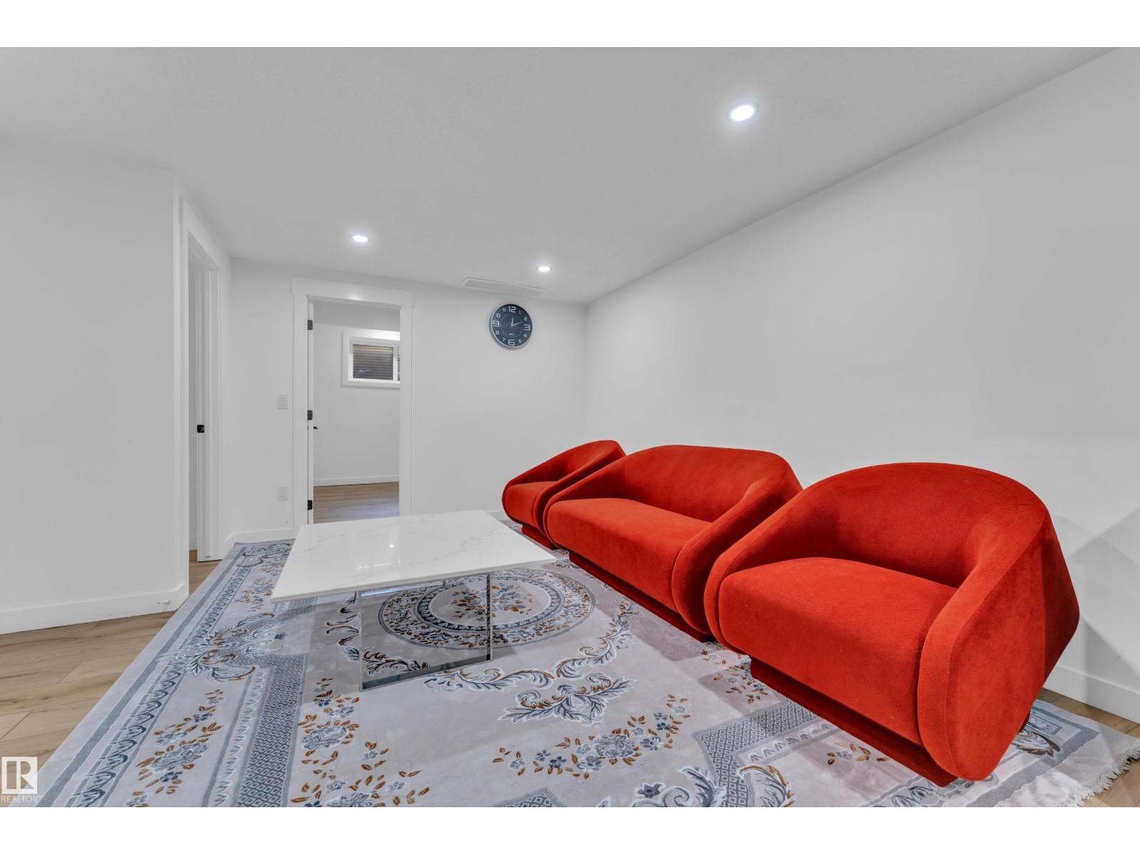 16816 49 ST NW - 38