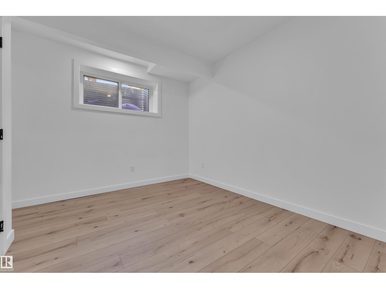 16816 49 ST NW - 39