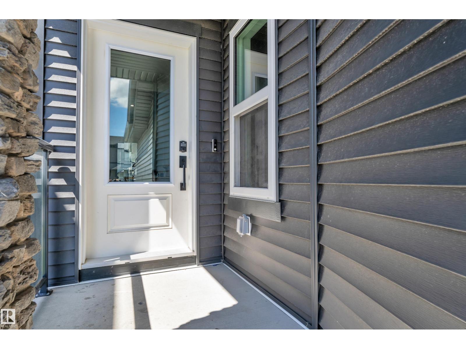 16816 49 ST NW - 4