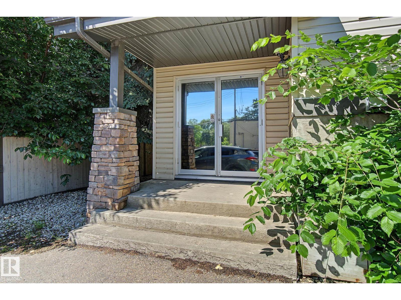 #202 11935 106St NW - 34