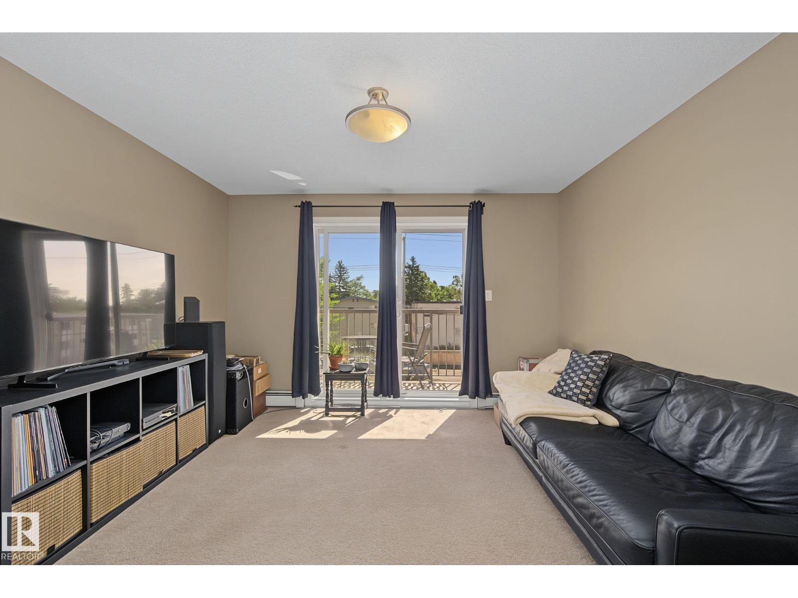 #202 11935 106St NW - 14
